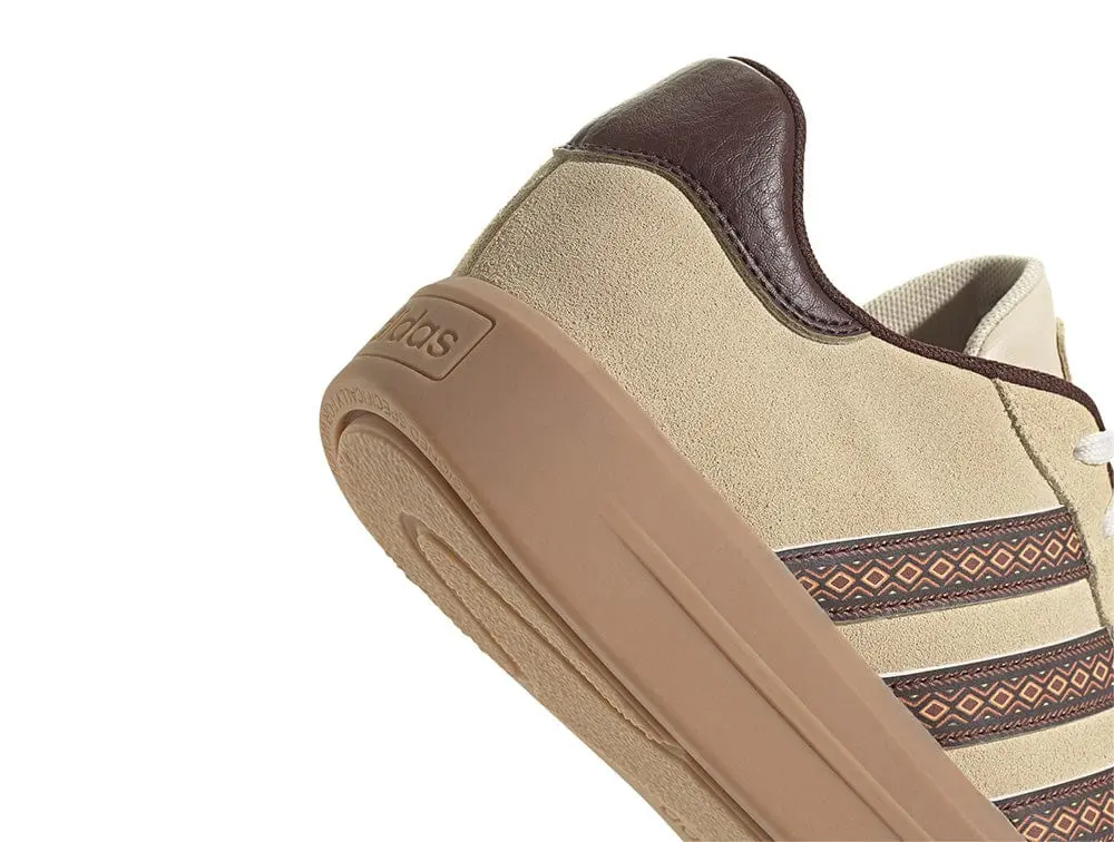 Zapatilla Adidas Court Plataforma Suede mujer Cafe - Suela Gum - Image 4